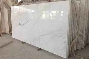 4 Keunggulan Lantai Marmer Untuk Showroom 3 lembaran marmer