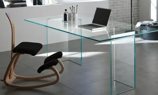 Foto furniture kaca tempered