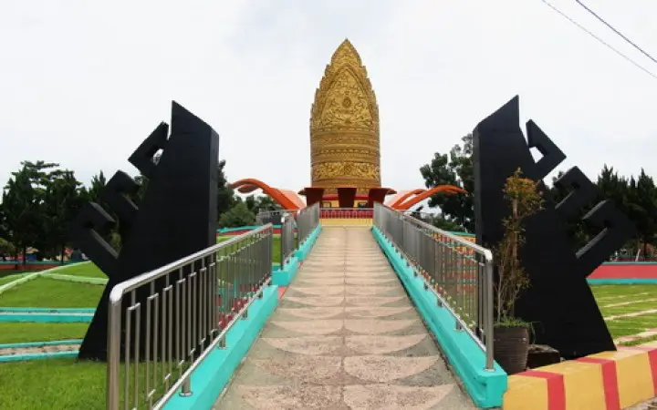 tugu lampung