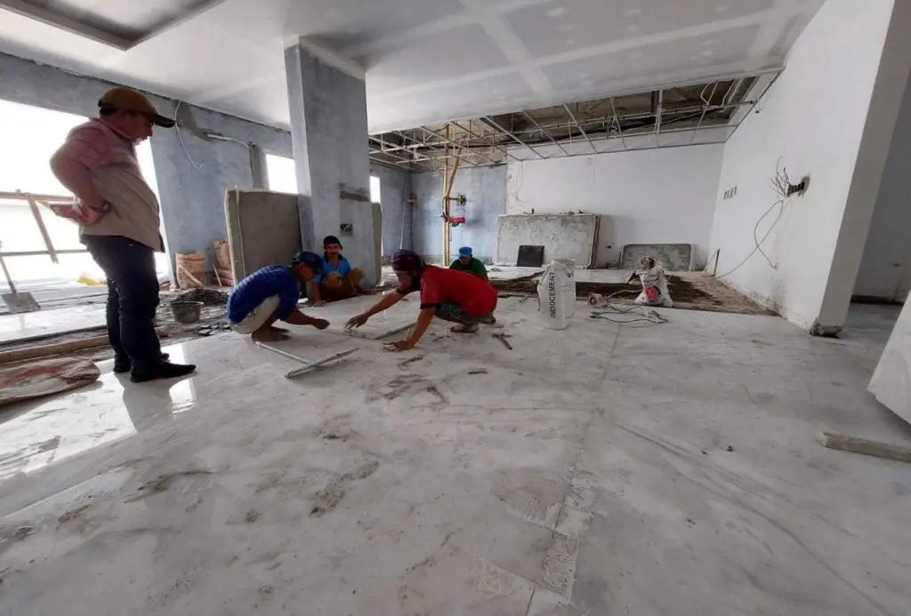 Foto jasa pasang keramik profesional
