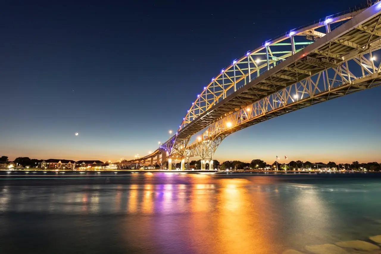 Foto kontraktor jembatan baja