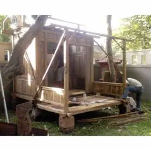 4 Hal yang Perlu Diperhatikan dalam Membuat Mushola Kayu Jati 3 Gambar mushola kayu jati outdoor