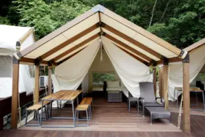 Ilustrasi tenda glamping 
