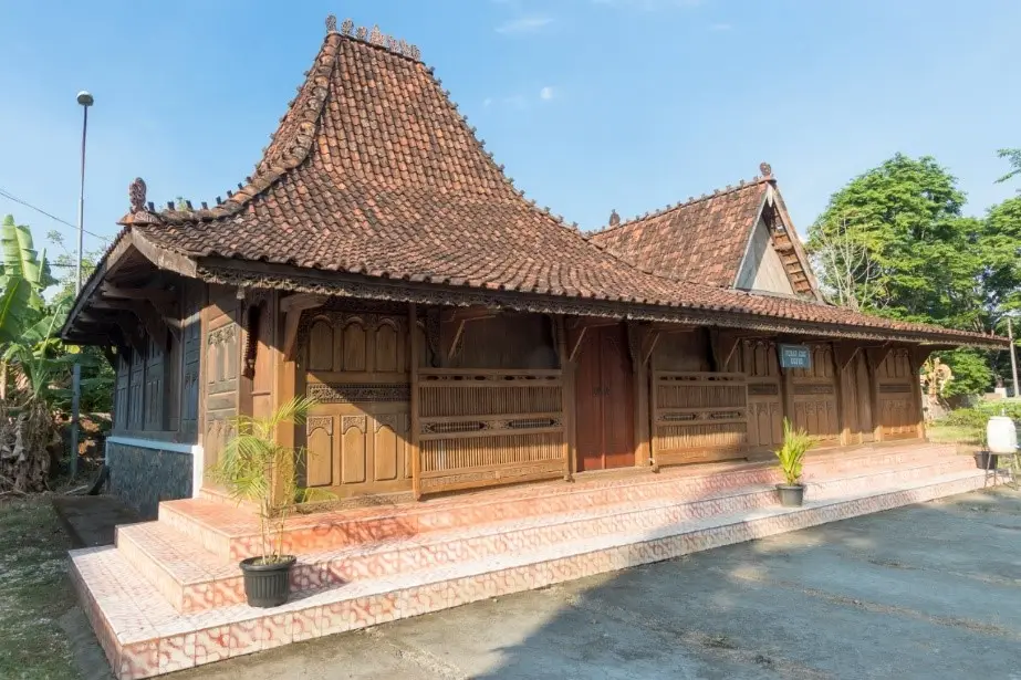 Foto Rumah kayu tahan gempa