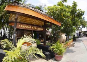 Desain Studio Seni Limasan 3 Gambar studio seni limasan outdoor