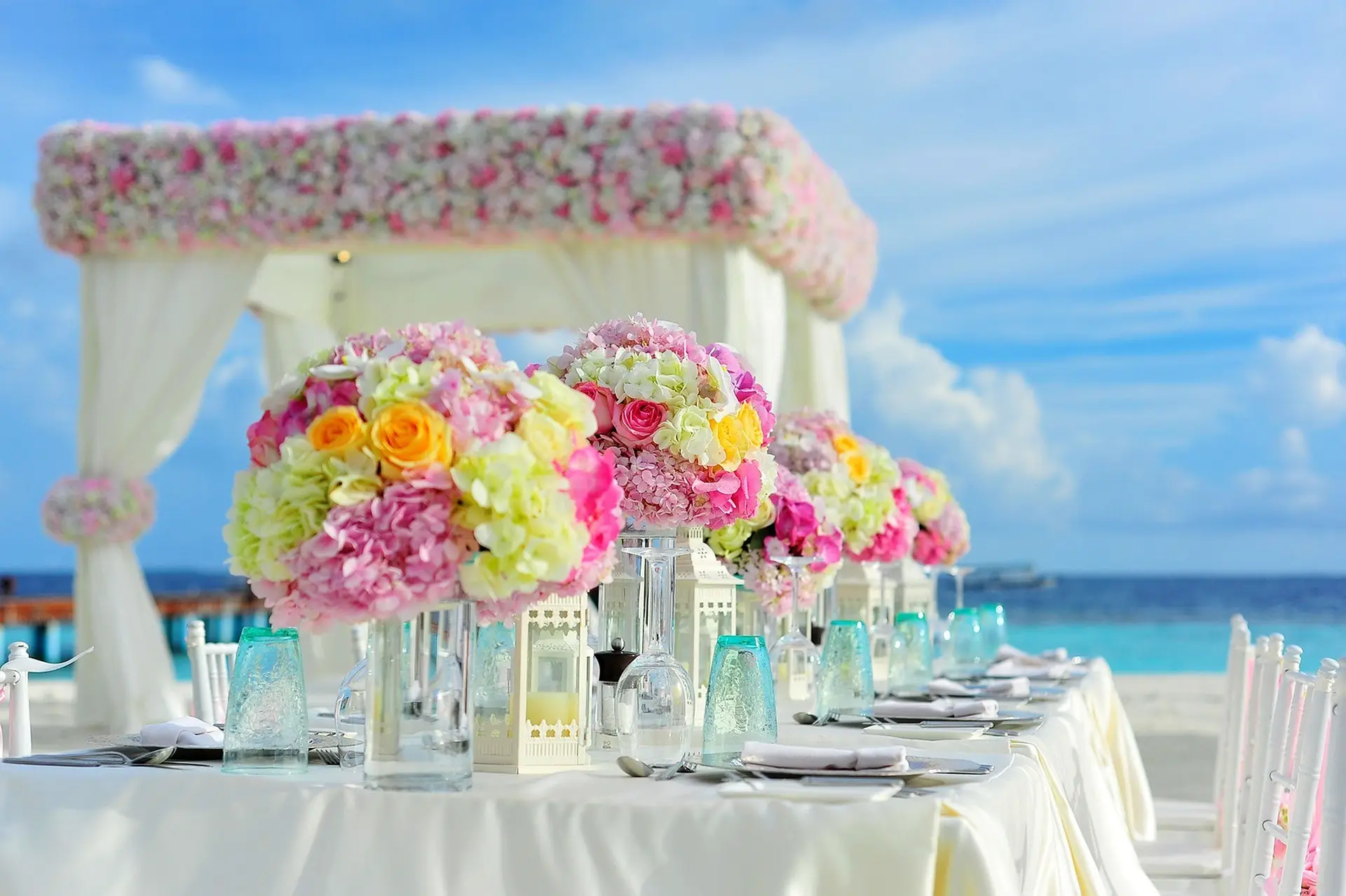 Foto gazebo pernikahan