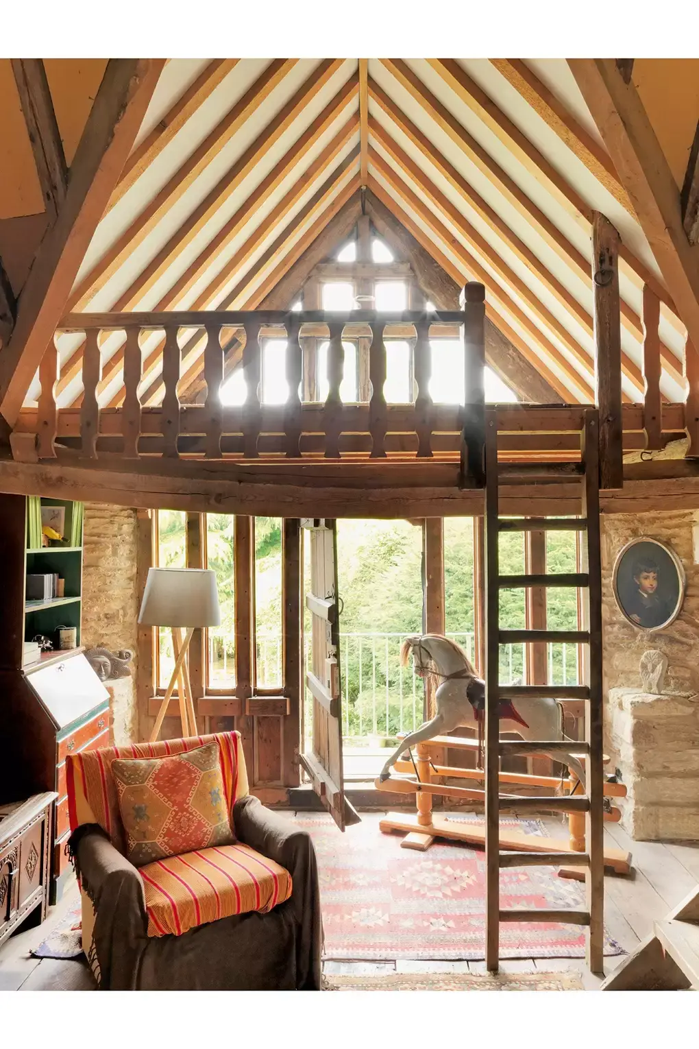 Foto rumah kayu mezanin