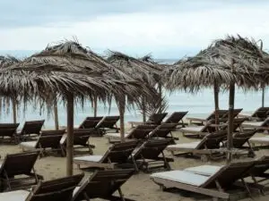 ilustrasi rumah pantai