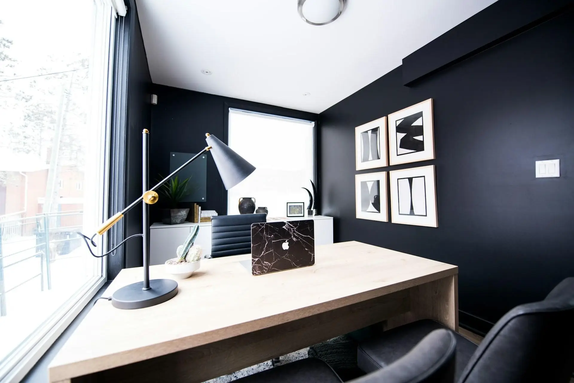 Ilustrasi SOHO Small office Home Office