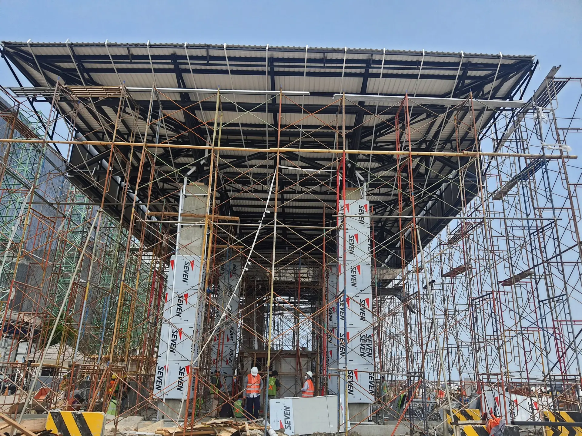 Proyek Gerbang Pelabuhan Pelindo ACP 1 scaled