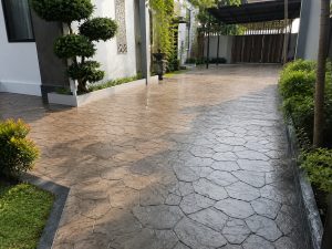 concrete cetak di area outdoor